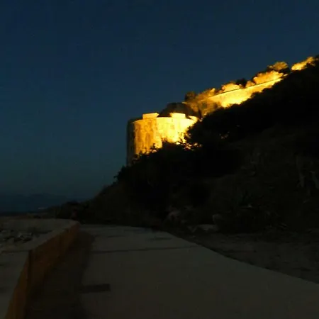 Auntie's Koroni (Messinia)