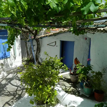 Auntie's Koroni (Messinia)